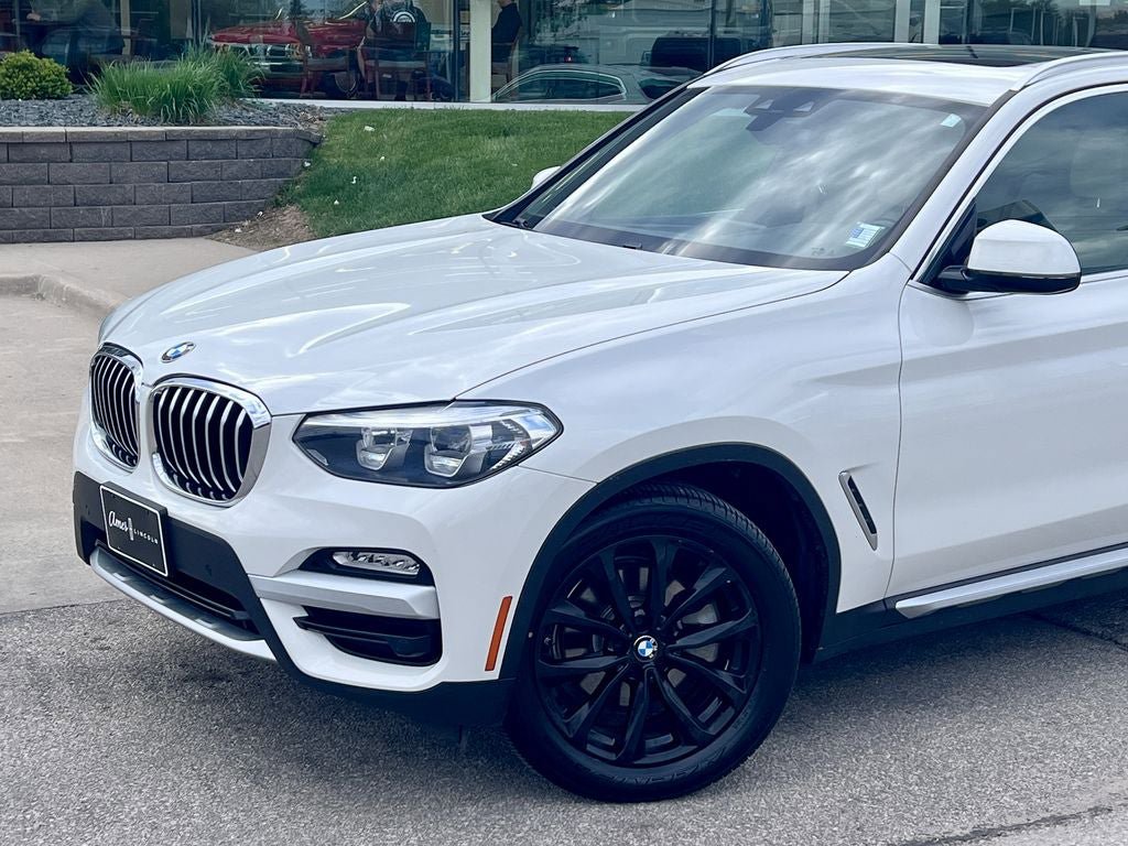 Used 2019 BMW X3 xDrive30i w/ Driving Assistance Package AWD/4WD image 2