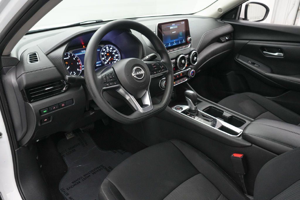 Used 2024 Nissan Sentra SV FWD image 12