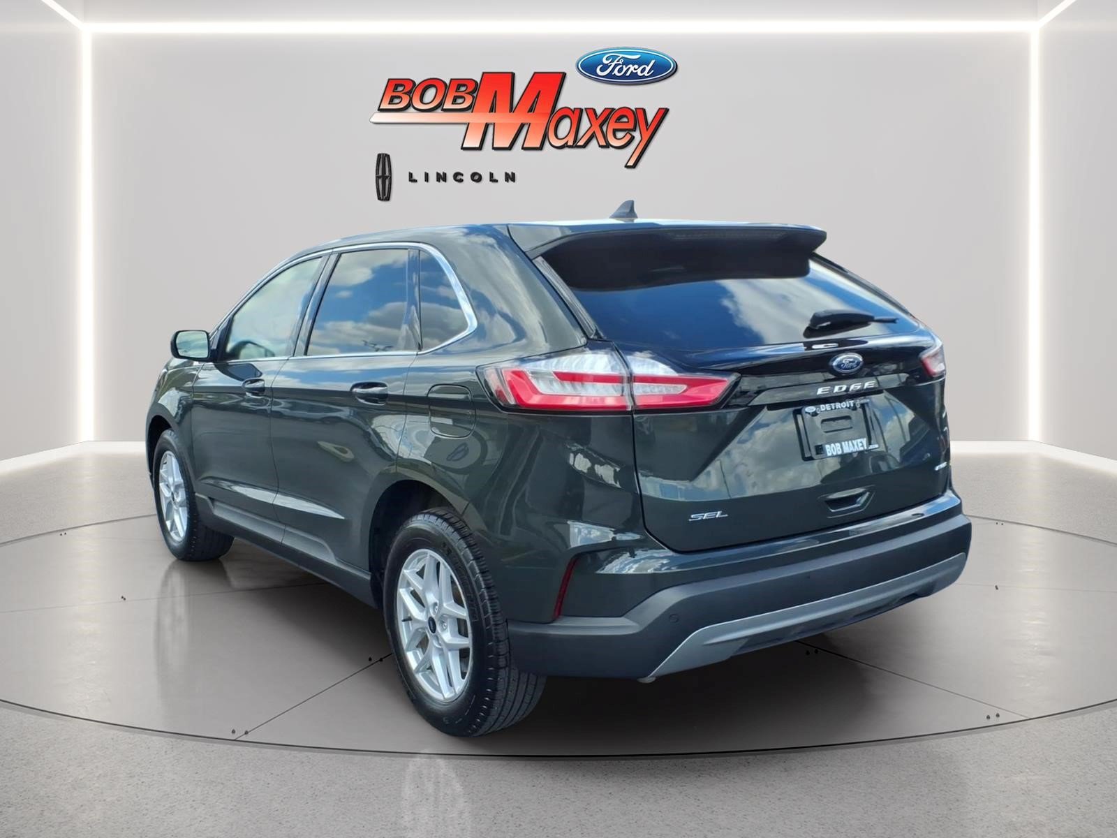 Certified 2024 Ford Edge SEL w/ Convenience Package AWD/4WD image 6