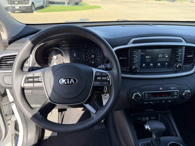 Used 2019 Kia Sorento LX image 12
