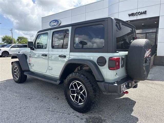 Used 2024 Jeep Wrangler Unlimited Rubicon w/ Technology Group AWD/4WD image 12