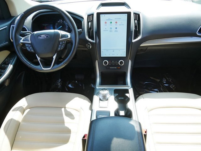 Certified 2022 Ford Edge SEL w/ Convenience Package AWD/4WD image 15