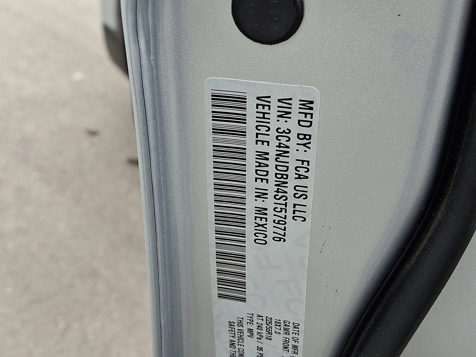 Used 2025 Jeep Compass Latitude w/ Altitude Special Edition image 27