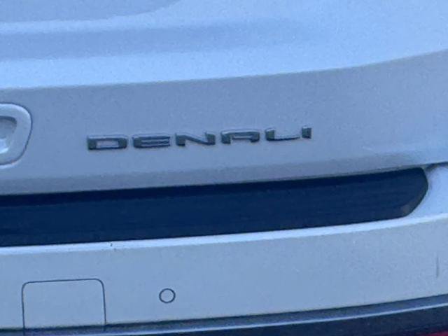 Used 2023 GMC Yukon Denali Ultimate AWD/4WD image 8