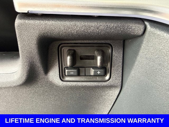 Certified 2025 Ford Expedition Platinum w/ Driver's Package AWD/4WD image 32