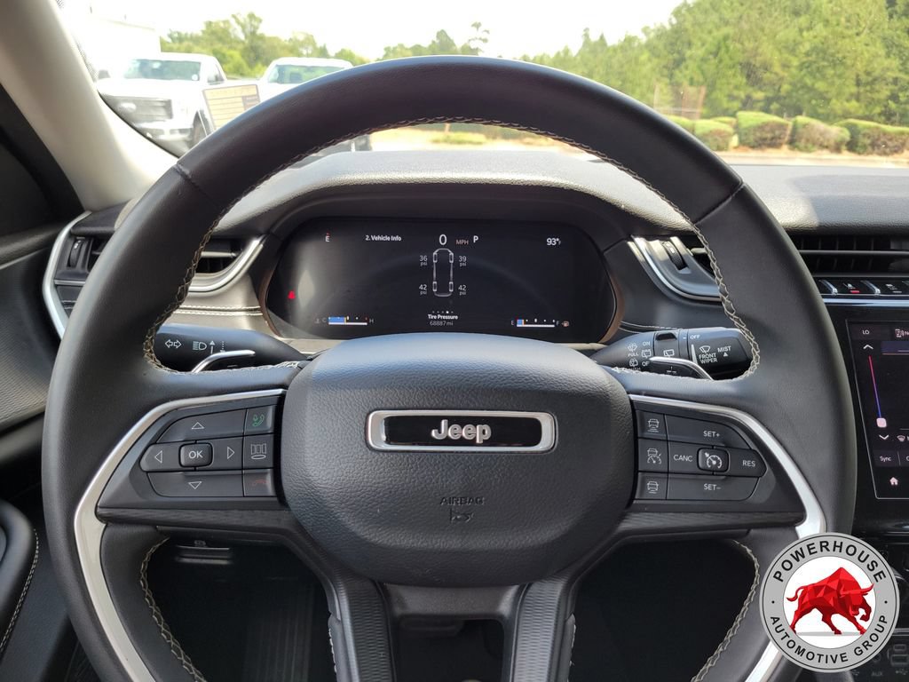 Used 2023 Jeep Grand Cherokee L Laredo AWD/4WD image 32