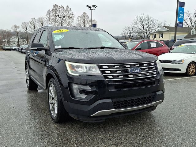 Certified 2017 Ford Explorer Limited image 2