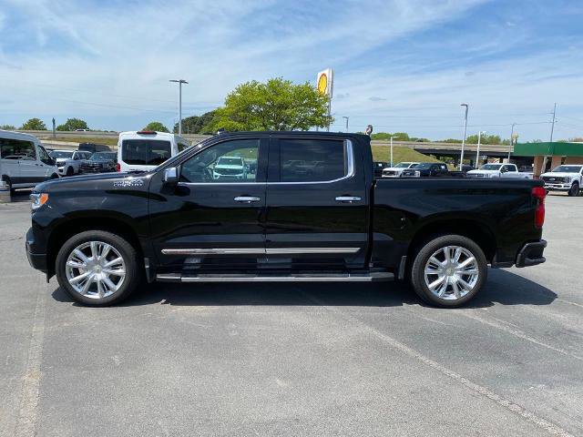 Used 2022 Chevrolet Silverado 1500 High Country w/ High Country Premium Package image 3