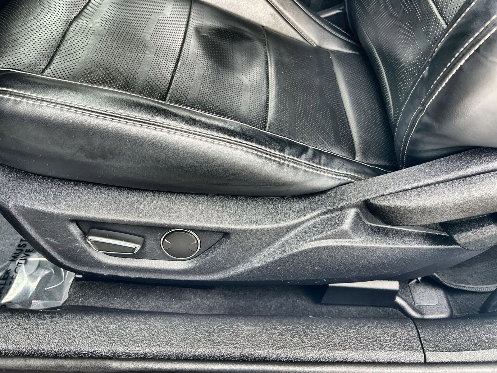 Certified 2019 Ford Mustang Premium w/ Equipment Group 201A RWD image 22