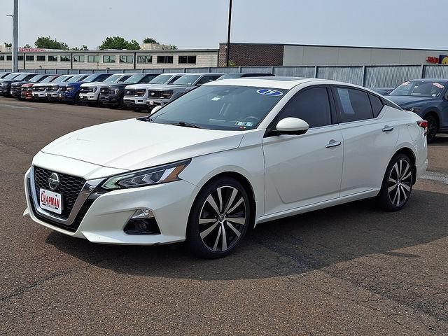 Used 2019 Nissan Altima 2.5 Platinum AWD/4WD image 3