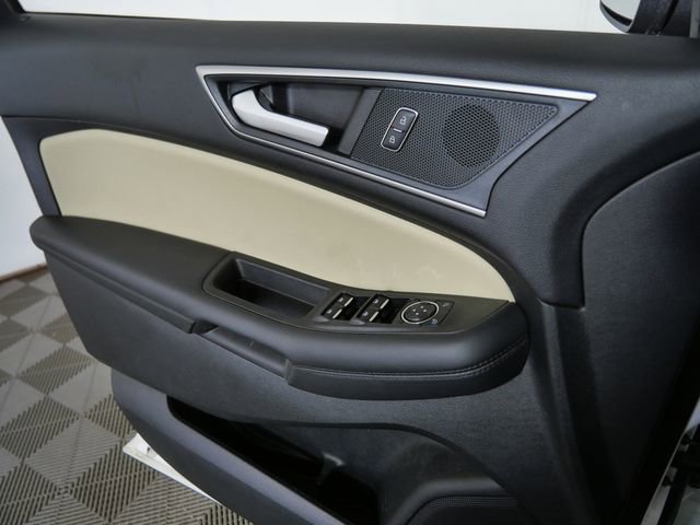 Certified 2024 Ford Edge SEL w/ Convenience Package AWD/4WD image 23