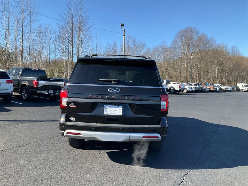 Certified 2024 Ford Expedition Timberline image 6