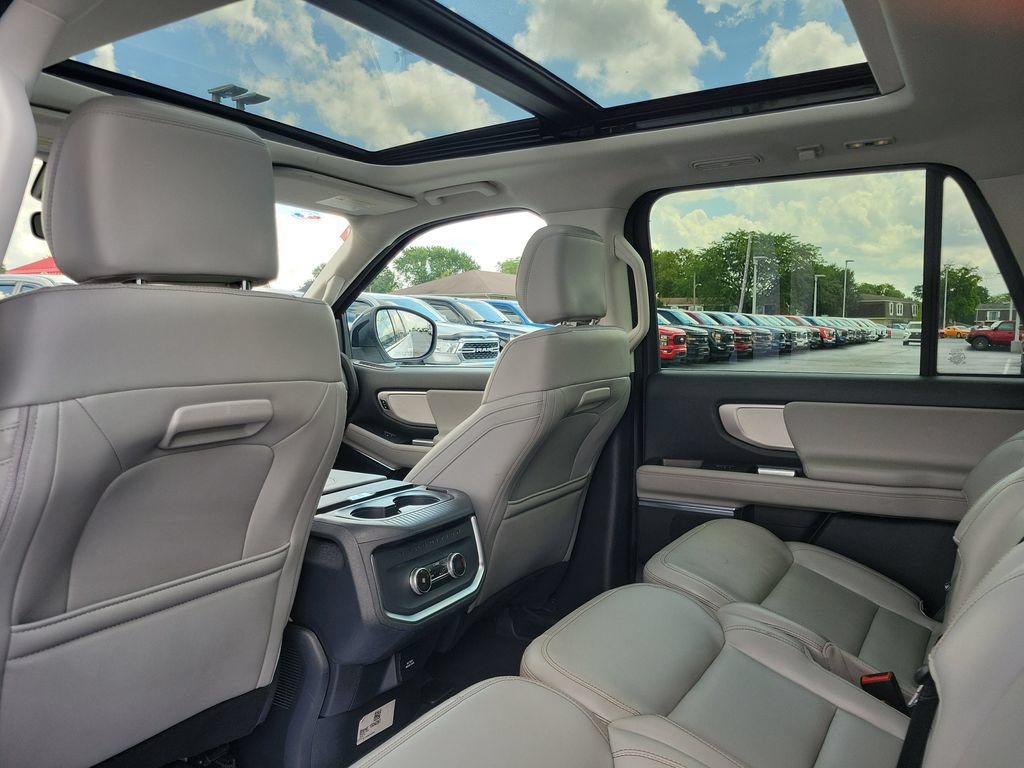 Certified 2025 Ford Expedition Max Active AWD/4WD image 16