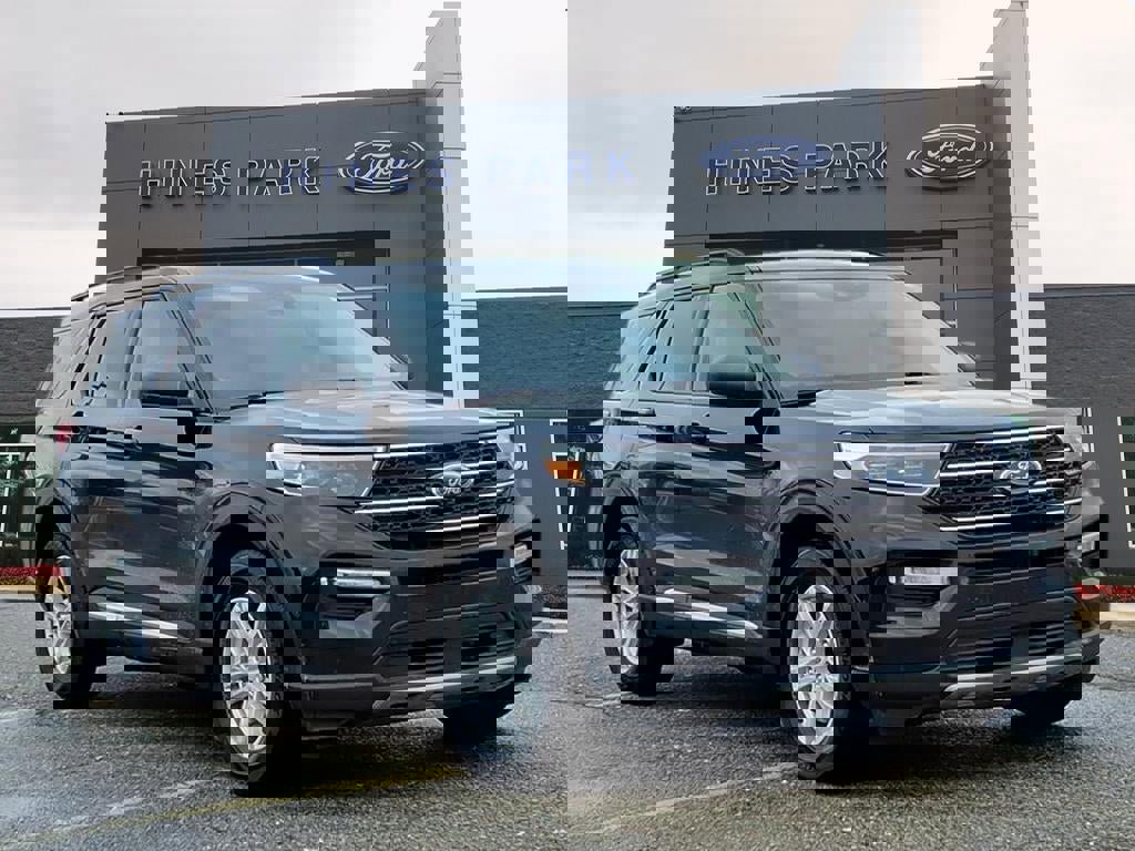 Certified 2023 Ford Explorer XLT w/ Equipment Group 202A