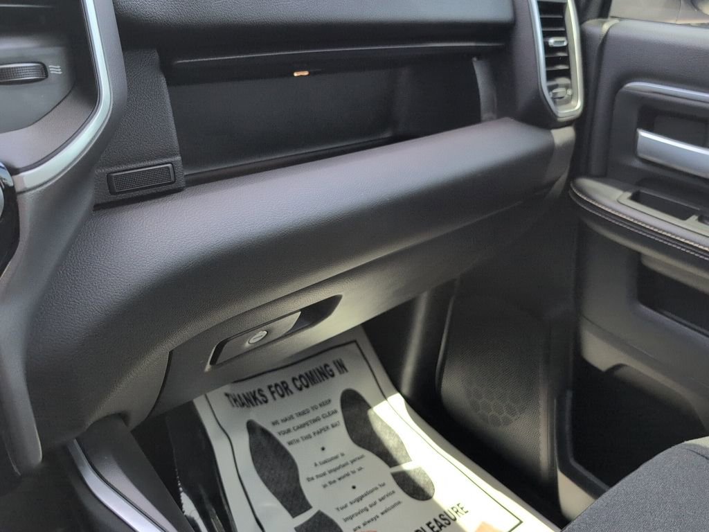 Used 2022 RAM 2500 Big Horn w/ Level C Equiment Group image 22