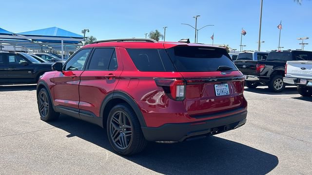 Certified 2025 Ford Explorer ST-Line w/ Premium Package RWD image 5
