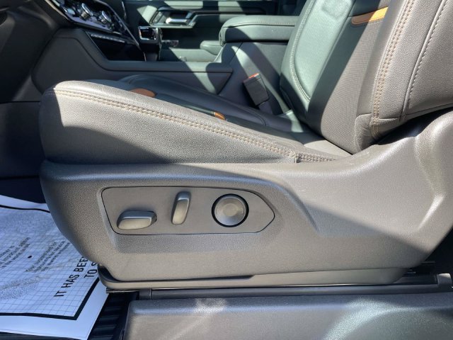 Used 2025 GMC Sierra 1500 AT4 w/ AT4 Premium Package AWD/4WD image 20