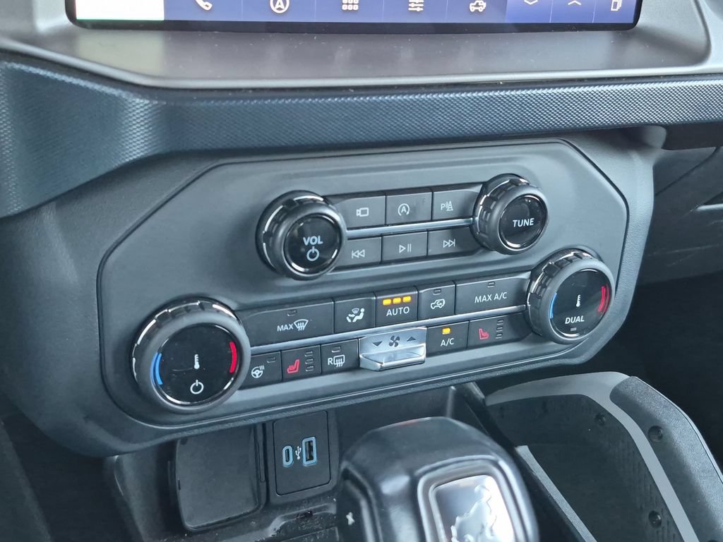 Certified 2022 Ford Bronco Outer Banks AWD/4WD image 30