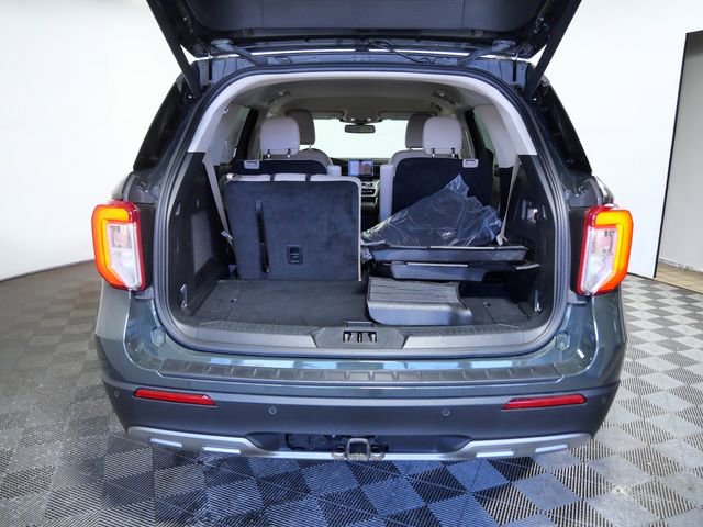 Certified 2024 Ford Explorer XLT w/ Equipment Group 202A AWD/4WD image 9