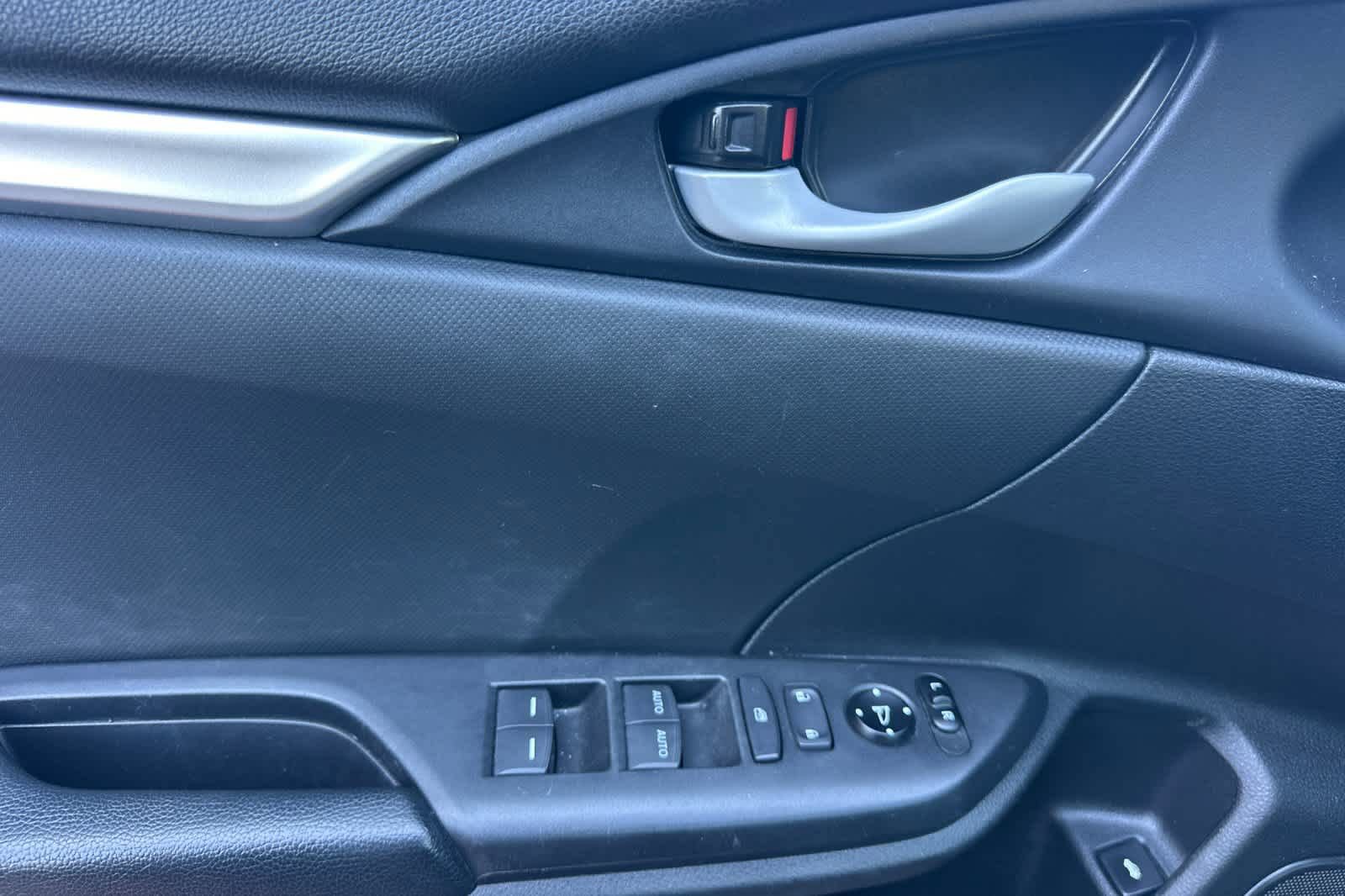 Used 2020 Honda Civic Sport image 13
