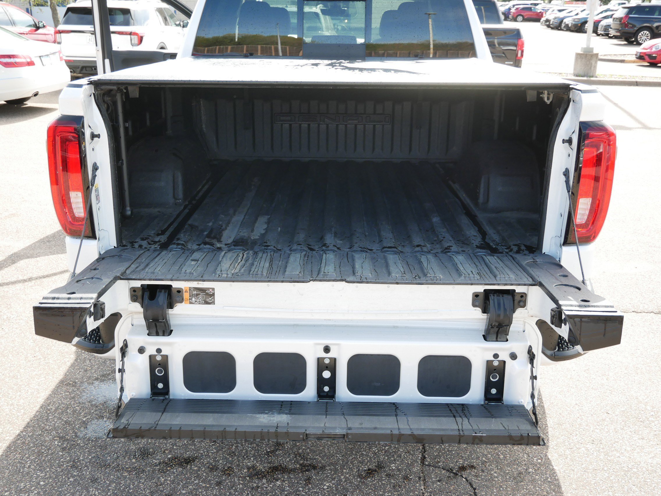 Used 2019 GMC Sierra 1500 Denali w/ Denali Ultimate Package AWD/4WD image 18