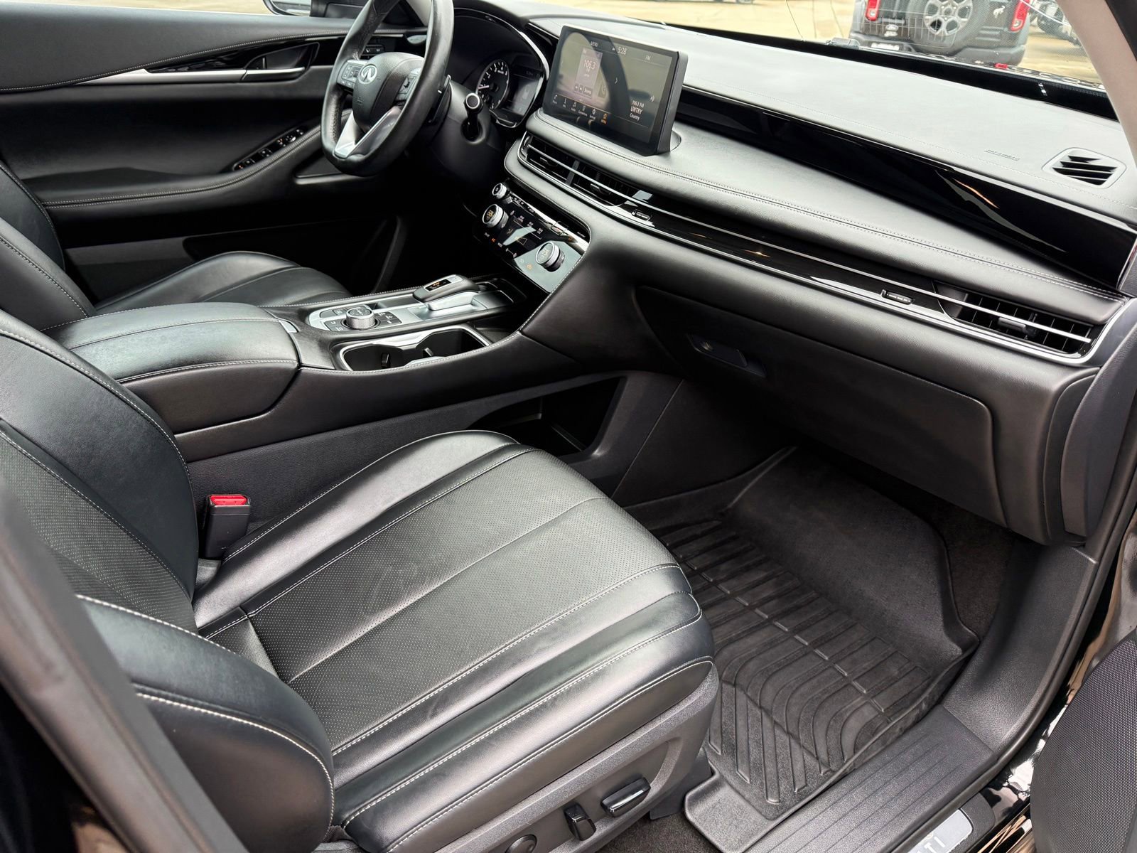 Used 2024 INFINITI QX60 Pure FWD image 18