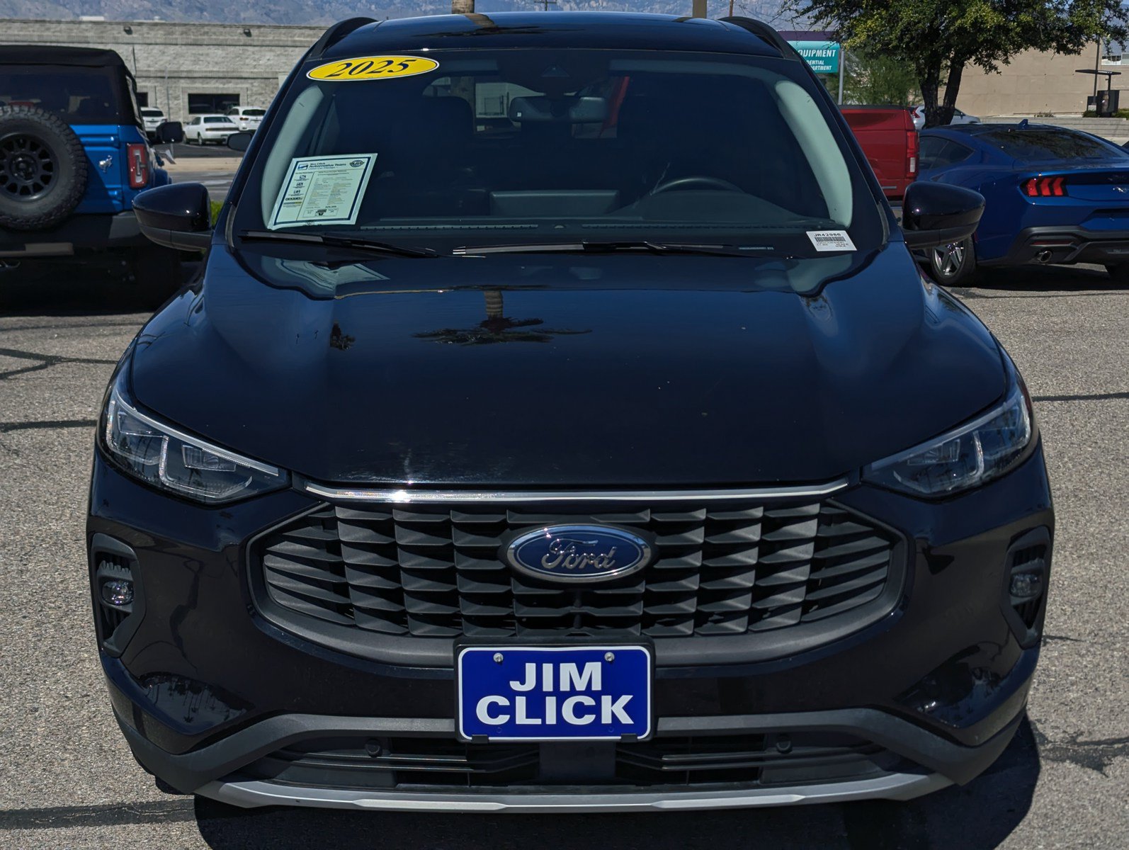 Certified 2025 Ford Escape Platinum AWD/4WD image 6