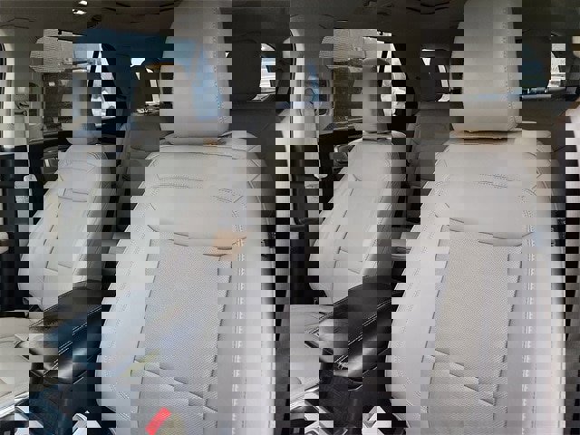 Certified 2023 Ford Explorer Limited w/ Limited Technology Package image 21