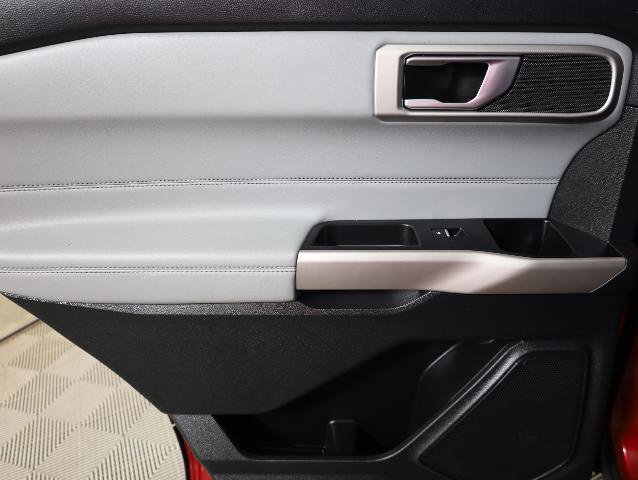 Certified 2023 Ford Explorer XLT w/ Equipment Group 202A image 33