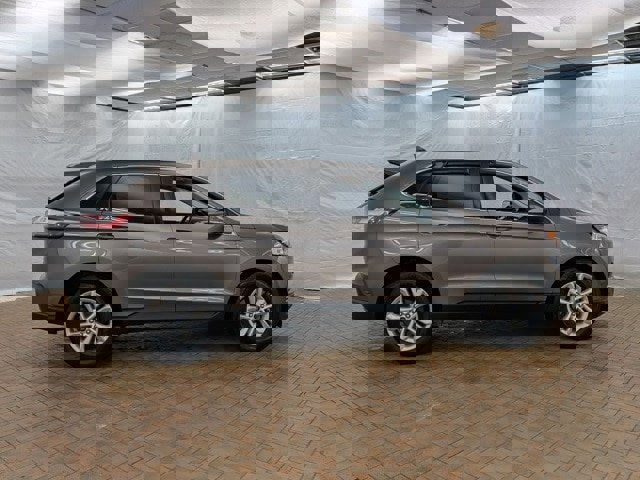 Certified 2019 Ford Edge SEL w/ Equipment Group 201A image 6