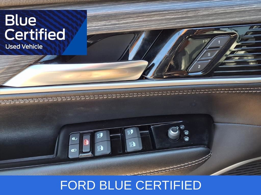 Used 2024 Jeep Wagoneer L Series II w/ Flexible Seating Group image 25