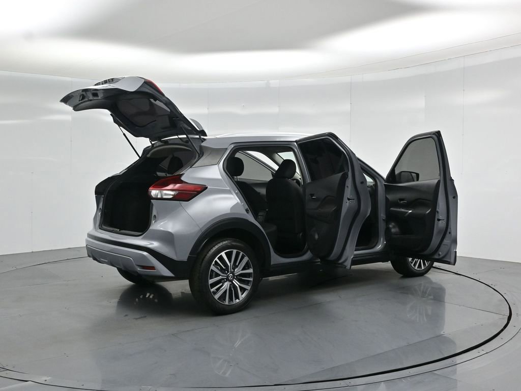 Used 2021 Nissan Kicks SV image 37