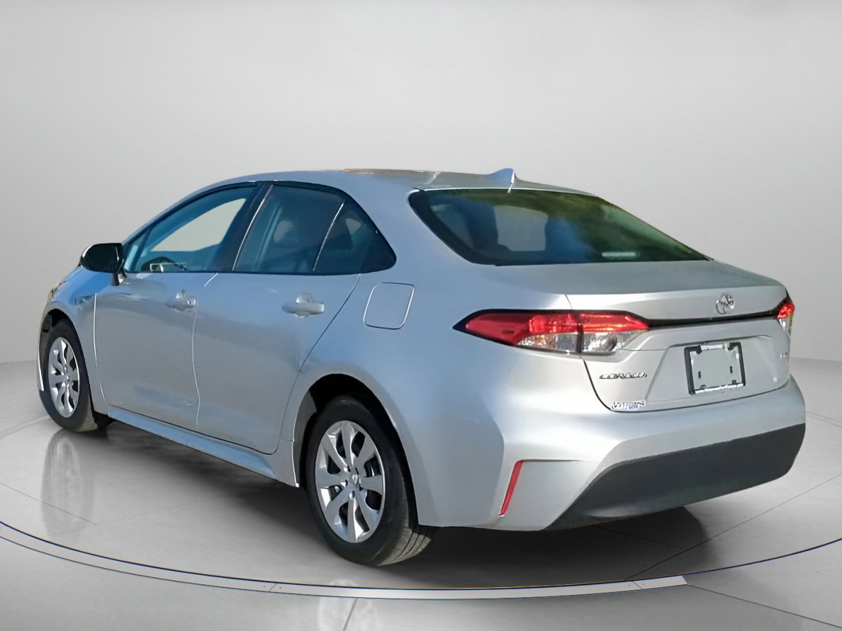 Used 2024 Toyota Corolla LE image 12