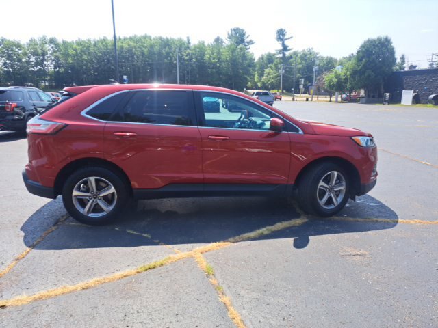 Certified 2024 Ford Edge SEL w/ Convenience Package AWD/4WD image 9