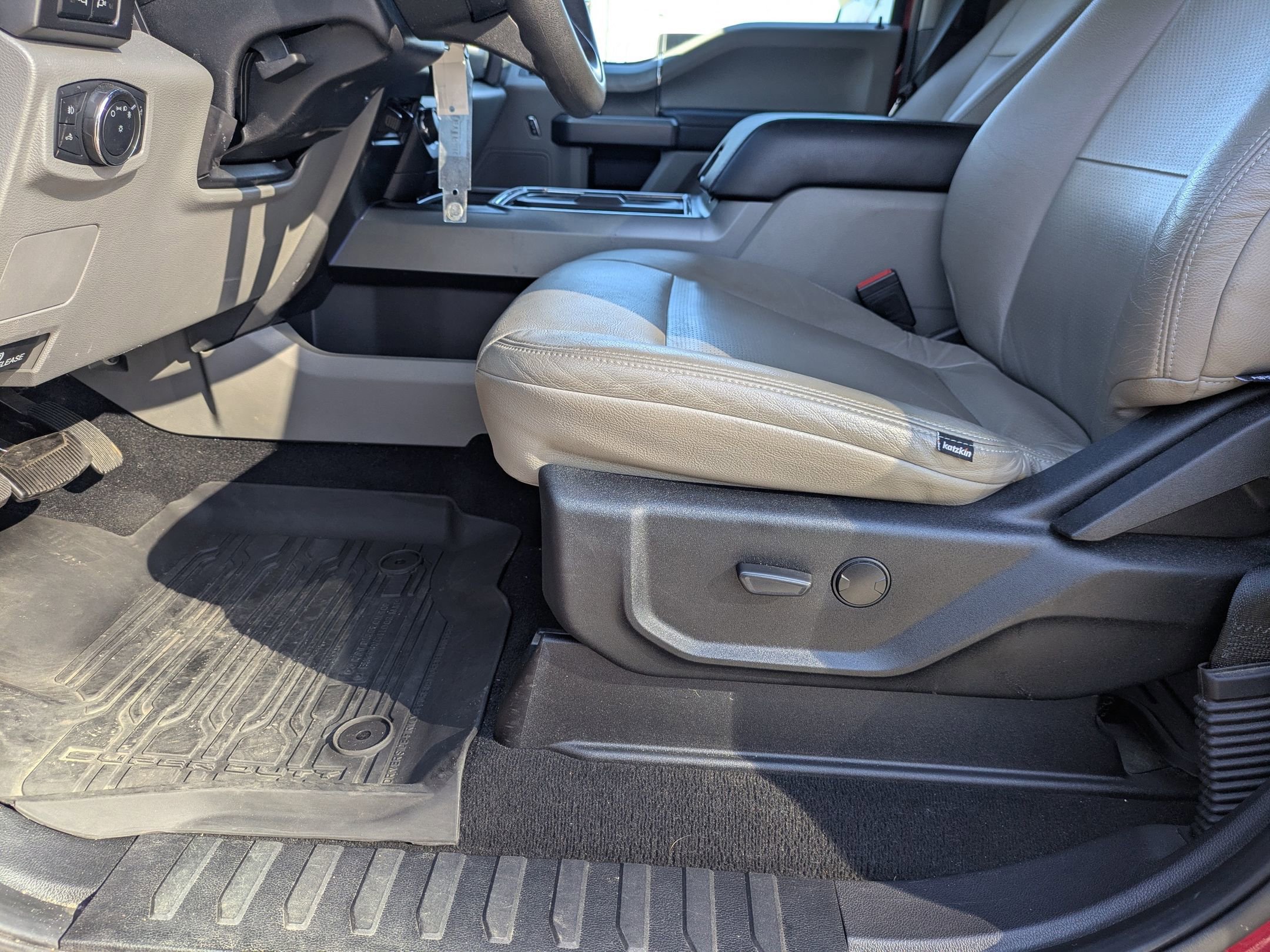 Certified 2021 Ford F250 XLT w/ XLT Premium Package image 12