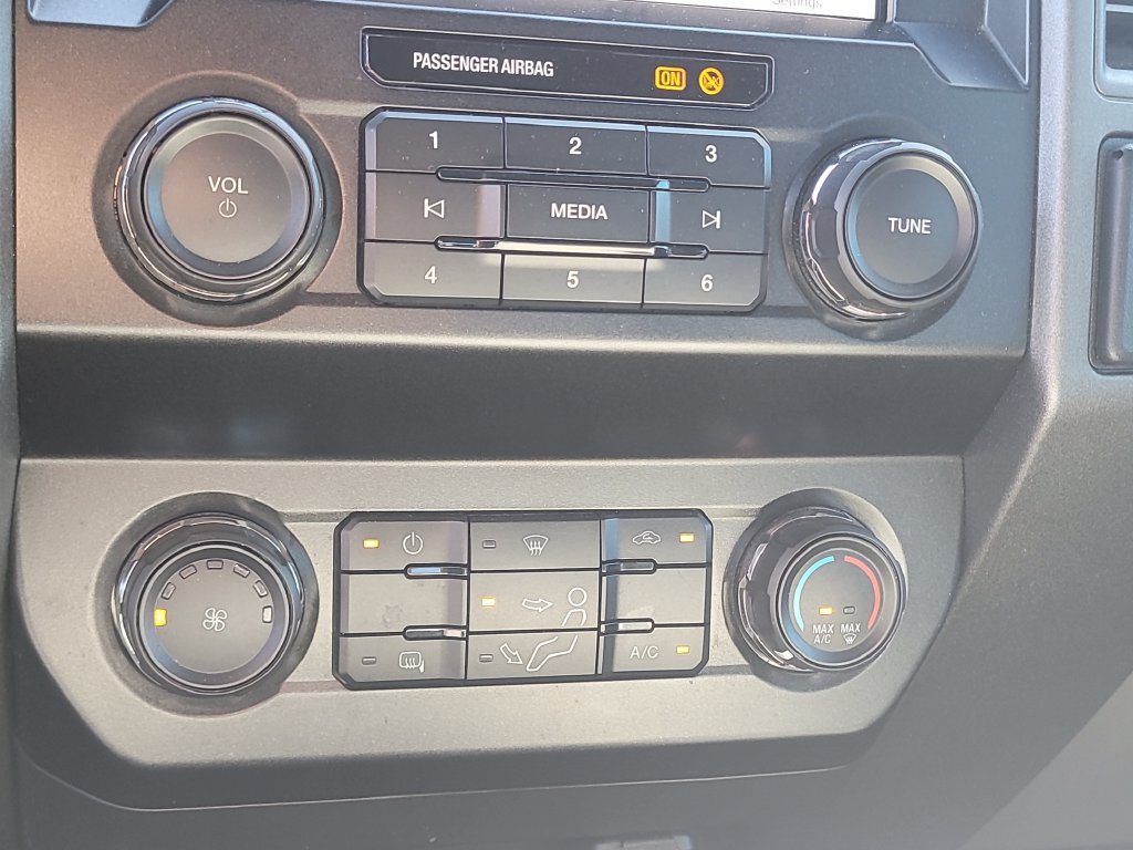 Certified 2019 Ford F250 XL w/ STX Appearance Package AWD/4WD image 19