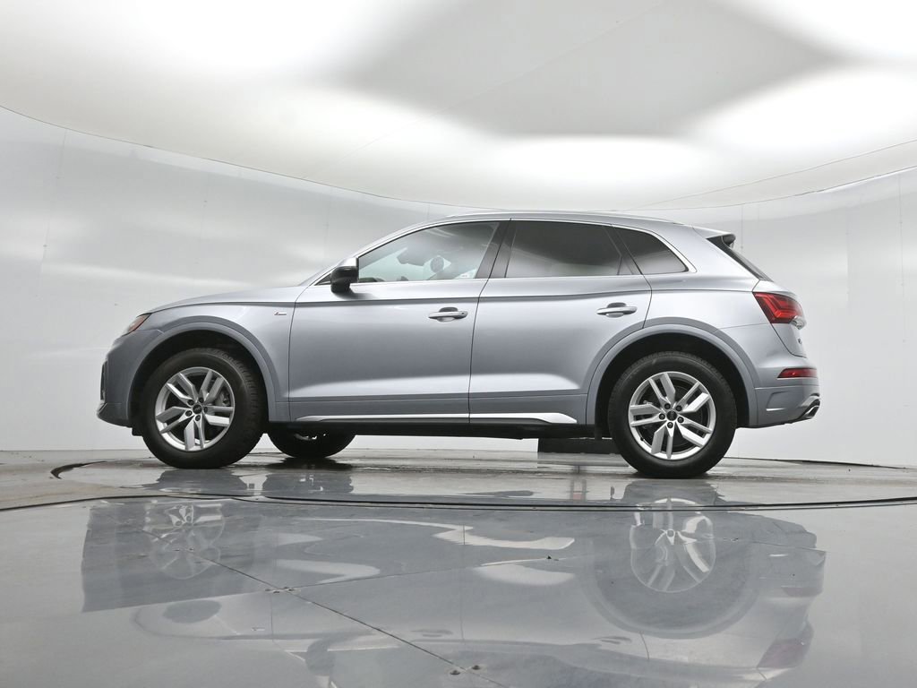 Used 2023 Audi Q5 2.0T Premium w/ Convenience Package image 25