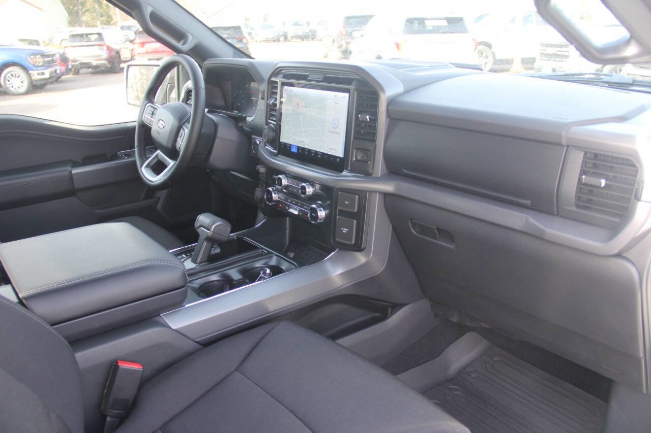 Certified 2025 Ford F150 XLT w/ Equipment Group 302A MID image 33