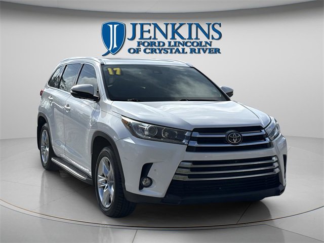 Used 2017 Toyota Highlander Limited image 5