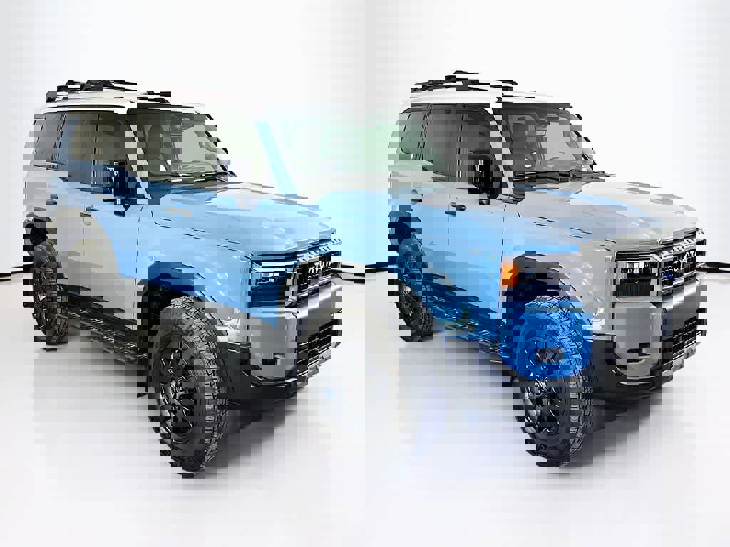 Used 2025 Toyota Land Cruiser w/ Premium Package image 7