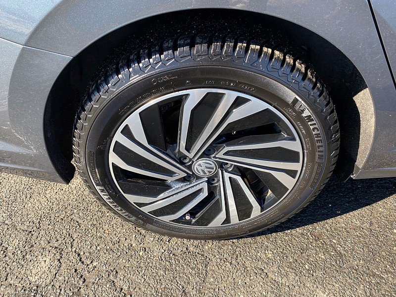 Used 2020 Volkswagen Jetta SEL FWD image 16