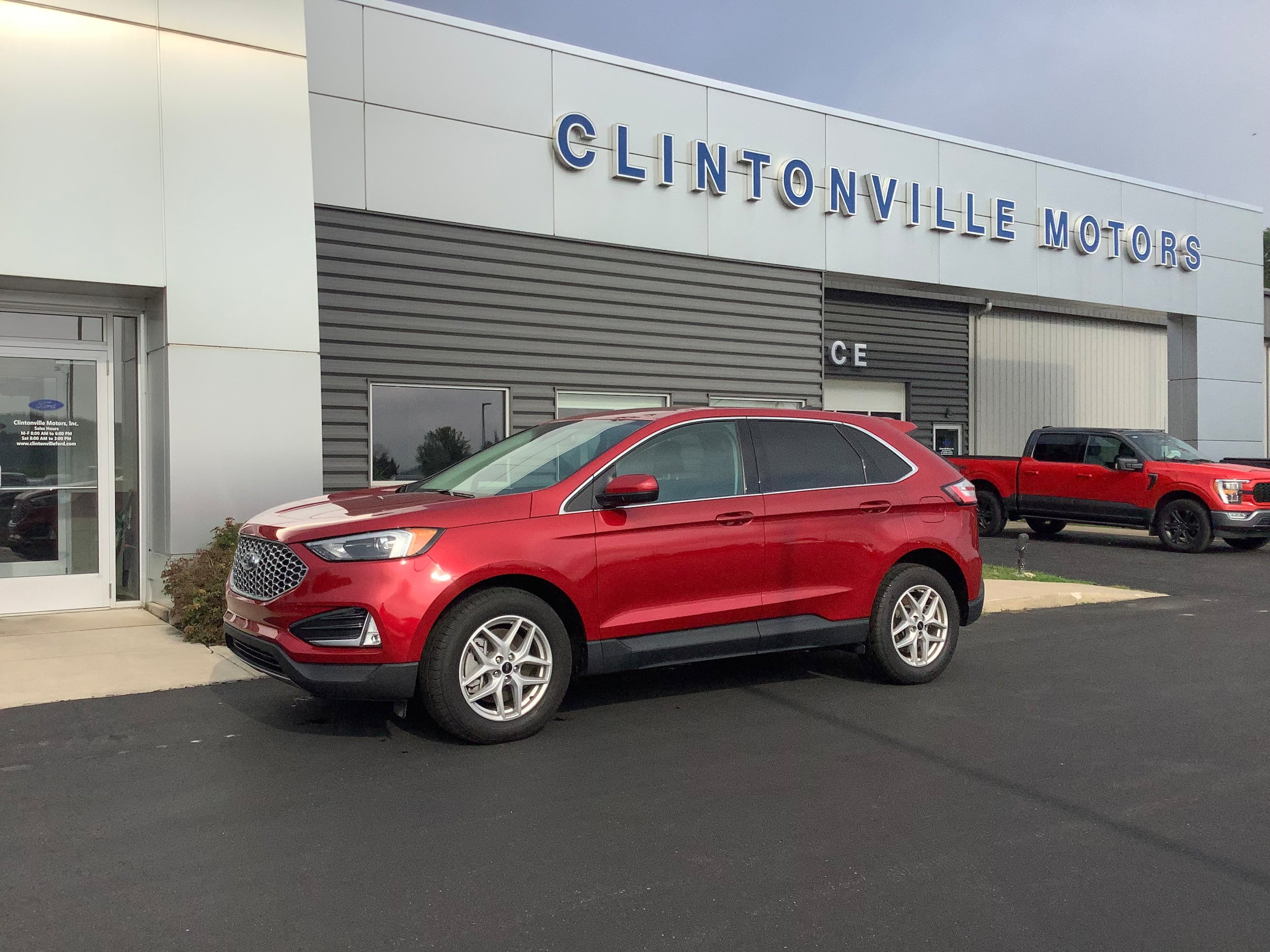 Certified 2024 Ford Edge SEL w/ Convenience Package AWD/4WD image 1