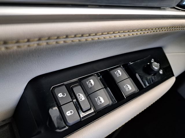 Used 2024 Jeep Wagoneer 4WD w/ Premium Group I image 20