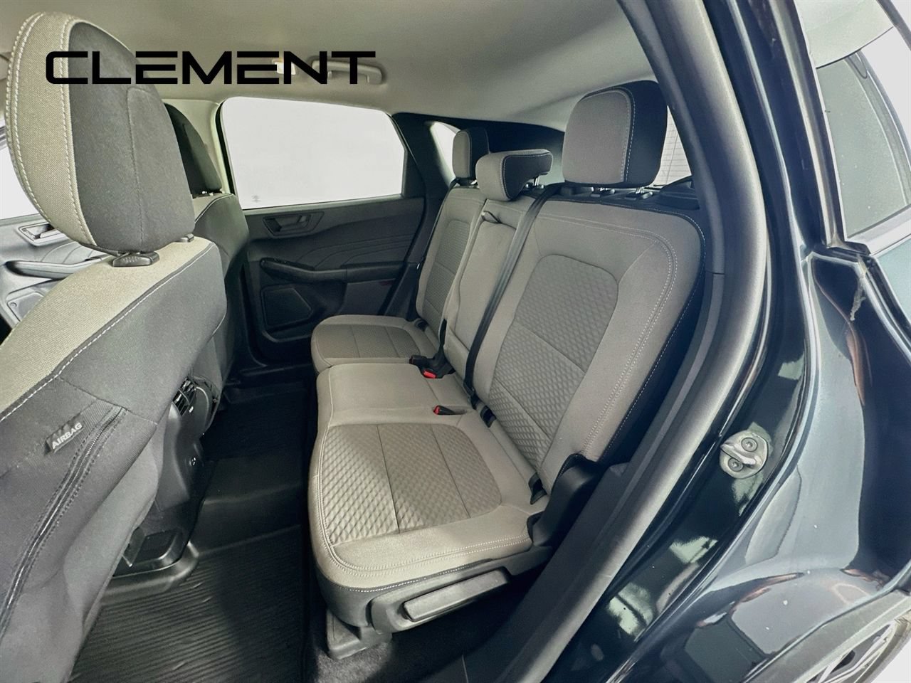 Certified 2022 Ford Escape SE w/ SE Sport Appearance Package FWD image 30