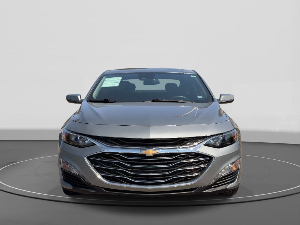 Used 2024 Chevrolet Malibu LT FWD image 3