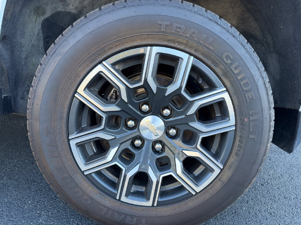 Used 2024 Chevrolet Colorado LT w/ LT Convenience Package III AWD/4WD image 20