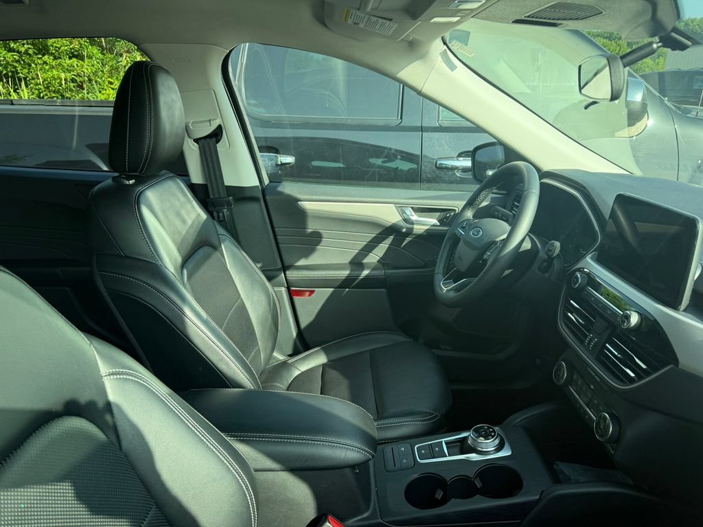 Certified 2022 Ford Escape SEL AWD/4WD image 8