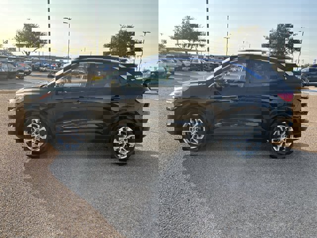 Certified 2022 Ford Escape SE w/ Convenience Package image 2