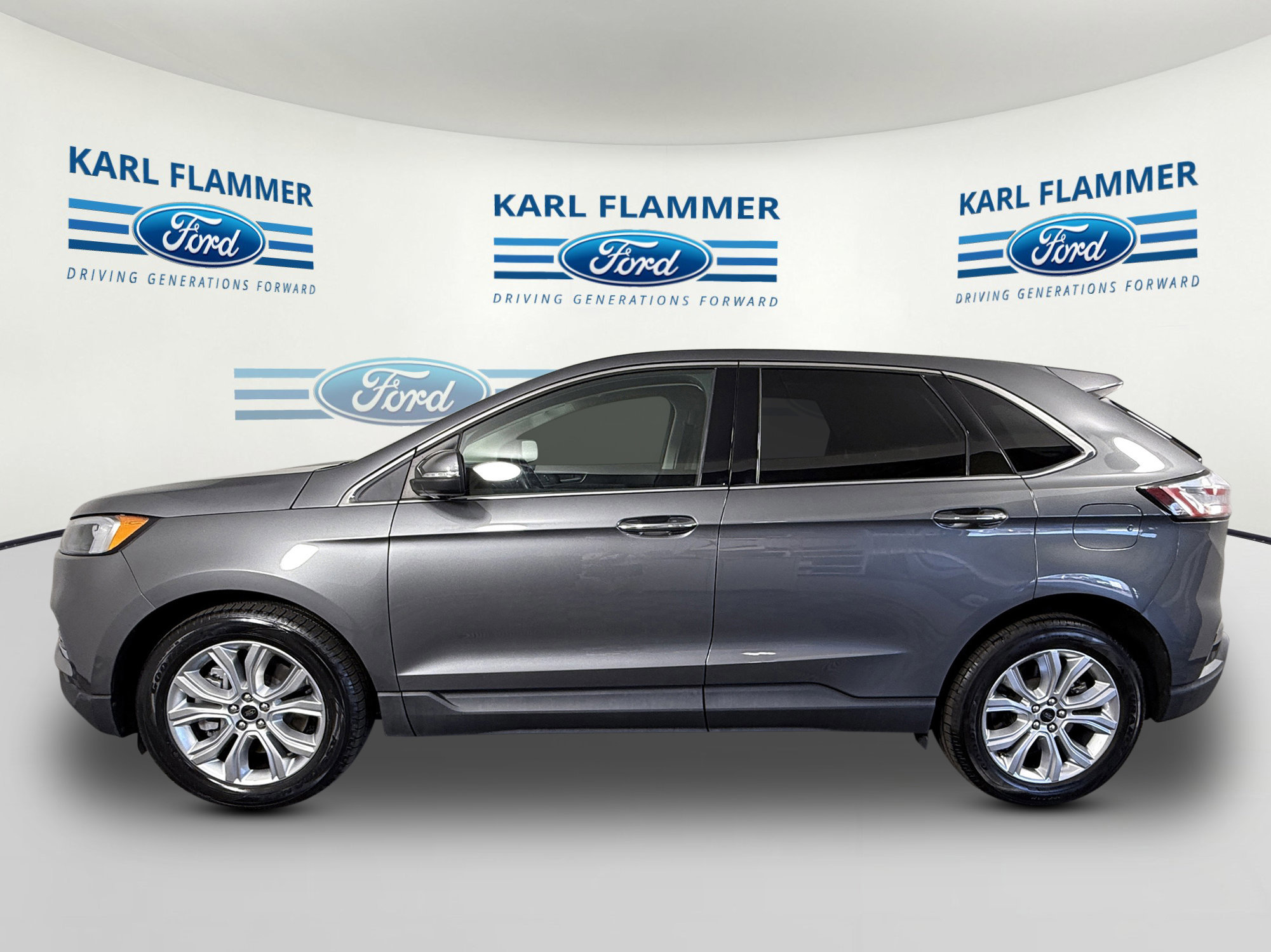 Certified 2023 Ford Edge Titanium w/ Cargo Accessory Package image 5