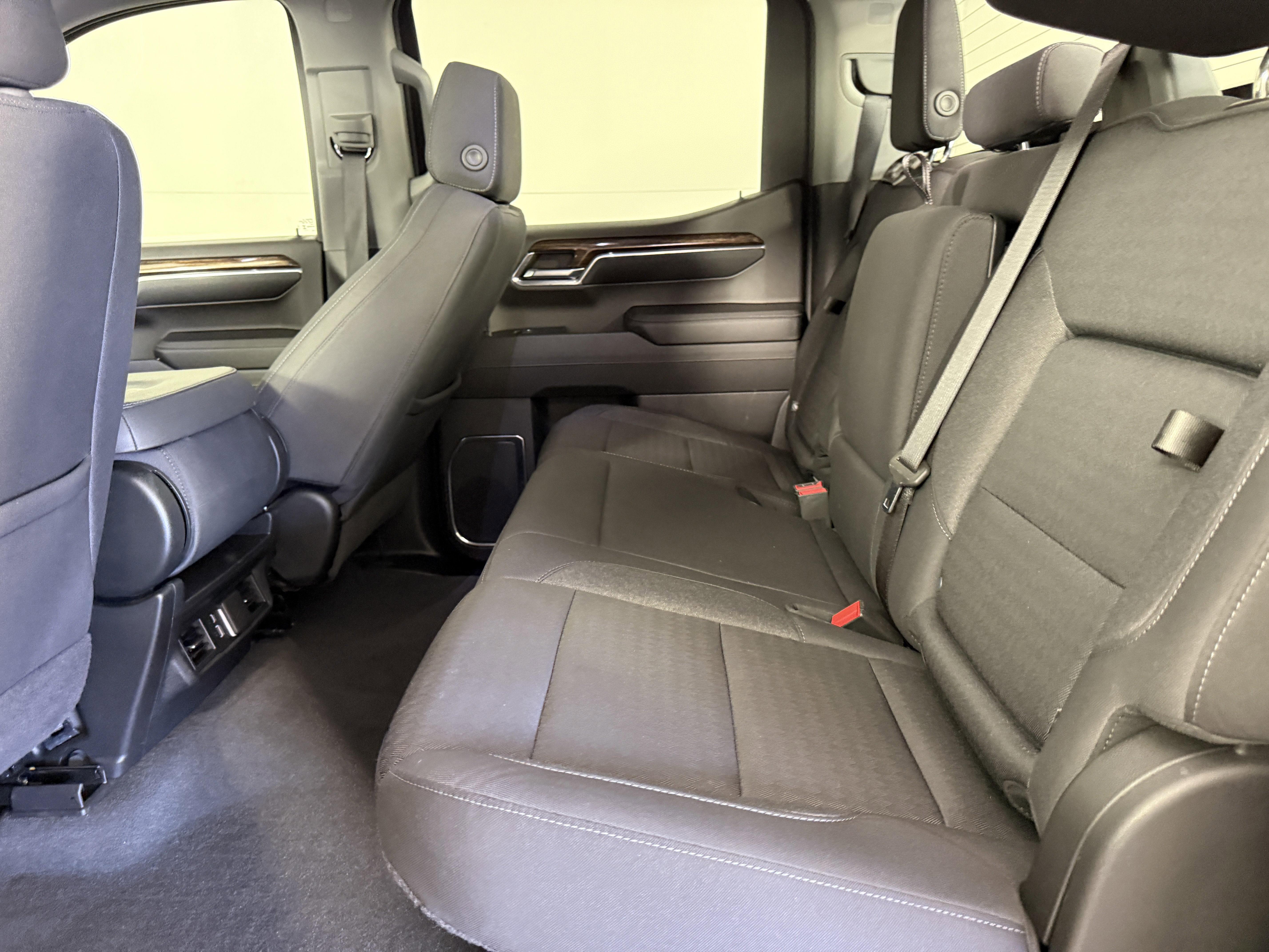 Used 2024 GMC Sierra 1500 Elevation image 15